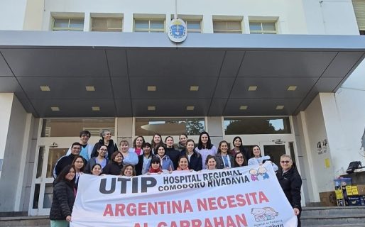 Realizaron un abrazo simbólico en apoyo al Garrahan: «Protegerlo es cuidar a la patria»