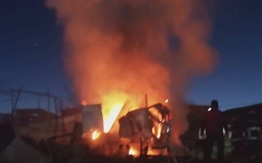 Piden ayuda para el vecino que lo perdió todo en un voraz incendio