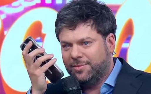 Guido Kaczka llamó por teléfono a su mamá y compartieron la emoción en pleno vivo: “Estoy llorando”