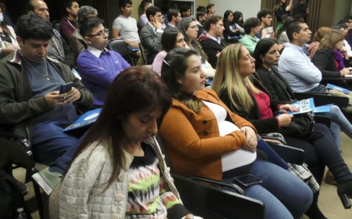 La Universidad del Chubut lanzó un curso gratuito sobre cuidados de personas mayores con Orientación Asociativa