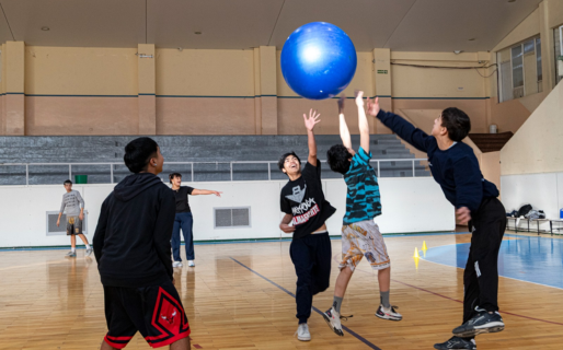 Adolescentes de La Esquina refuerzan sus vínculos con propuestas recreativas de invierno