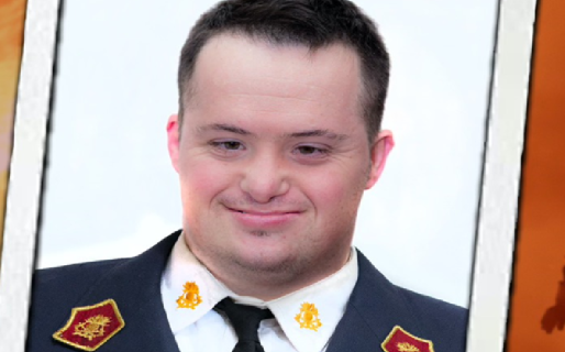 El afectuoso saludo de los Bomberos Voluntarios a Machi