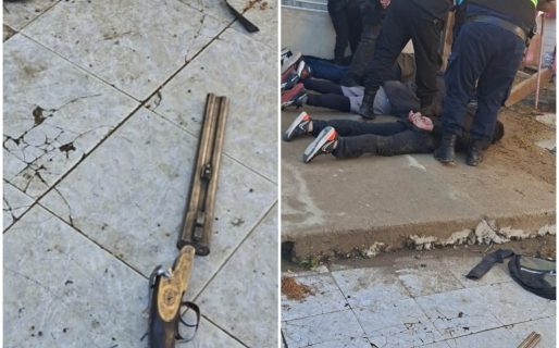 Armados con una escopeta, asaltaron a una familia en su casa
