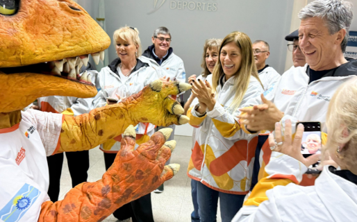 Provincia despide a su delegación de adultos mayores rumbo a los Juegos Nacionales Evita en Salta