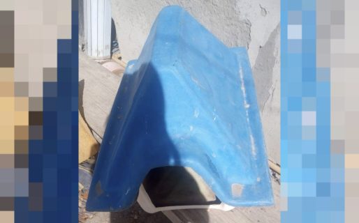 Una vecina ofrece una cucha para perro a cambio de alimentos