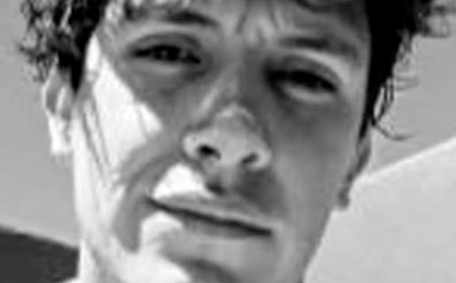 Abusó de una chica que conoció por Tinder, lo condenaron y se fugó: lo encontraron en Italia