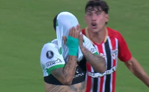 Edwin Cardona erró dos penales, se fue llorando de la cancha y complicó a su equipo en la Copa Libertadores