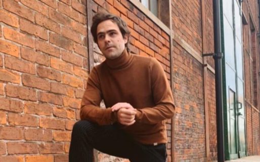 Peter Lanzani contó la curiosa reacción que tuvo cuando lo llevaron preso en el sur: “Nos esposaron de atrás”
