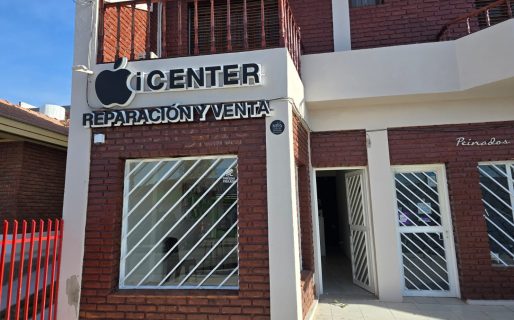 Barreteo y robo millonario en el barrio Roca: se llevaron cinco iPhone 16 Pro Max