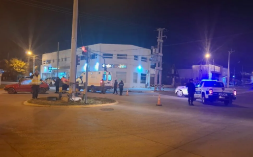 Una mujer de 24 años fue atropellada mientras cruzaba una avenida y terminó en el hospital