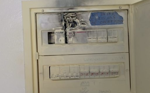 <strong>Explotó un tablero en el gimnasio de la Escuela 161</strong>