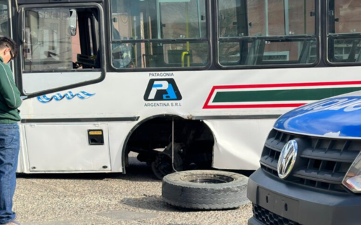 Un colectivo perdió una rueda en pleno recorrido