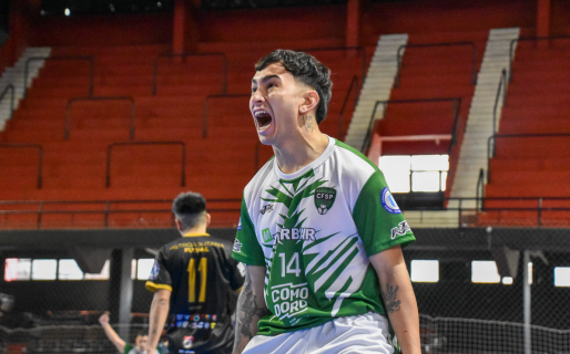 Comodoro se impuso ante Posadas y clasificó primero