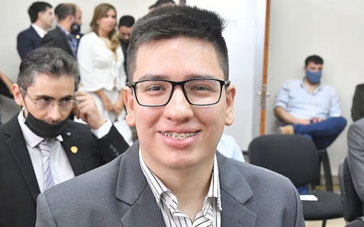 Expulsaron a un concejal de LLA acusado de exigirle sexo a una militante a cambio de plata