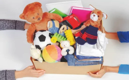 Estudiantes juntan juguetes para donar al merendero ‘Caritas Felices’