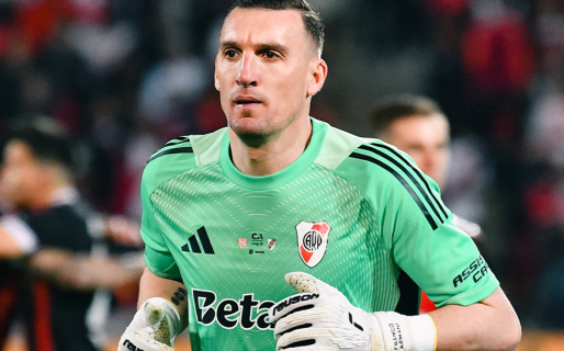 Armani se volvió a vestir de héroe y clasificó a River a los cuartos de Copa Argentina
