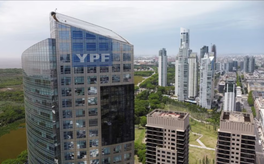 Pese a la caída del precio del petróleo, YPF tuvo ganancias por USD 58 millones en el segundo trimestre