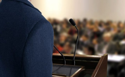 Charla sobre “Discurso Político y Democracia” en la UNPSJB