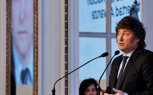 Javier Milei criticó a los senadores por aumentarse el sueldo: “En octubre se va a terminar”