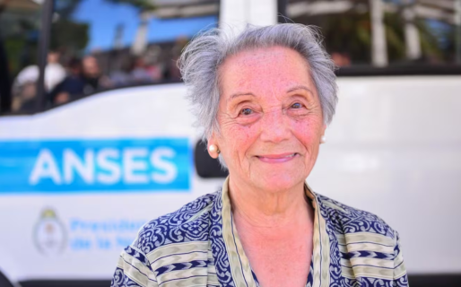 El Gobierno oficializó el pago del bono de hasta $70.000 para jubilados y pensionados en septiembre