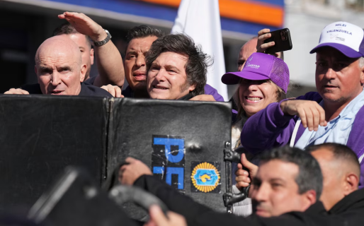 Crecen los incidentes en campaña: el Gobierno mantiene los actos y admite que hablar de violencia los beneficia