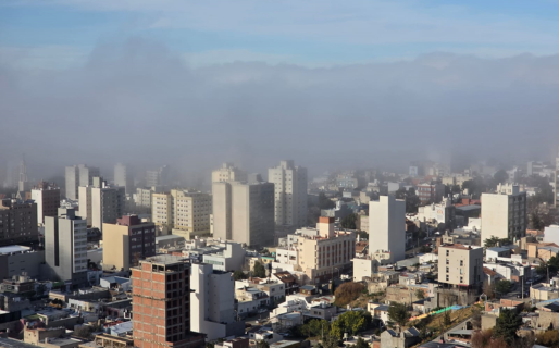 La niebla afectó la visibilidad desde temprano y comenzó a disiparse hacia la tarde