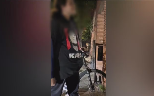 Pánico en un colegio: un exalumno apuñaló a un compañero y amenazó a otros con un cuchillo