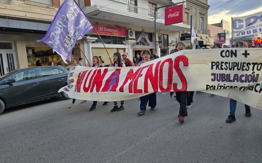 Comodoro marchó para pedir justicia por Morena, Brenda y Lara