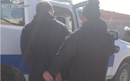 Un hombre con pedido de captura fue detenido en plena calle del barrio Km 8