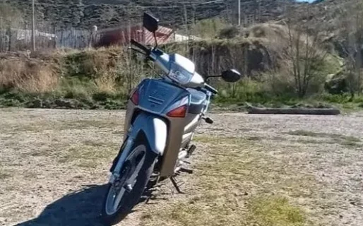 Le robaron la moto en Km 3 y pide ayuda para recuperarla