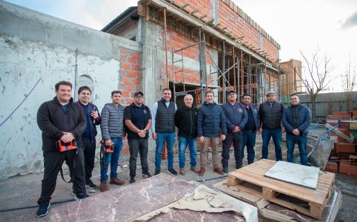 Luque recorrió destacamento de bomberos N°2 “Malvinas Argentinas” y destacó el modelo de financiamiento local