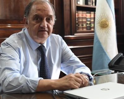 Carlos Linares la reforma laboral y pidió un debate amplio en el Congreso