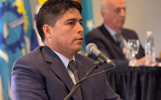 Vidal defiende el crudo convencional y la minería, exigiendo un trato justo para Santa Cruz