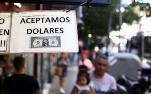 <strong>Salida del cepo: el 45% de los dólares comprados por ahorristas quedó en el colchón y el resto se usó en tarjeta</strong>