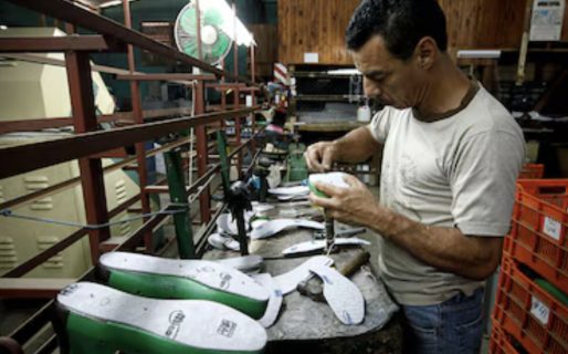 <strong>La UIA alertó sobre el freno en los sectores de la construcción, textil, calzado, metalmecánico y cemento </strong>