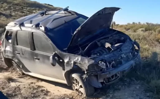 Una fuerte ráfaga de viento provocó el vuelco de un vehículo