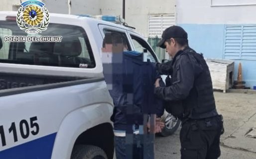 Tras una persecución lograron a atrapar a dos ladrones: uno tenía pedido de captura