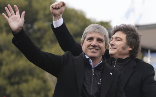 Blanco o negro: las decisiones peligrosas que ahora complican al Gobierno