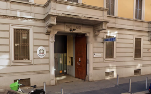 Un hombre de 70 años se tiró de un cuarto piso y cayó sobre una mujer de 83: ella murió y él sobrevivió