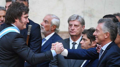 Javier Milei busca recomponer lazos con Mauricio Macri en medio de la campaña y la presión del Congreso