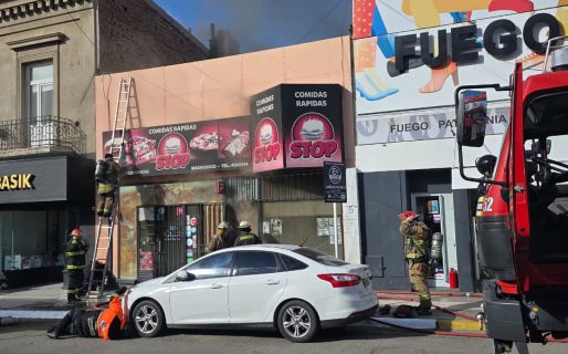 Incendio en un local de comidas en pleno Centro