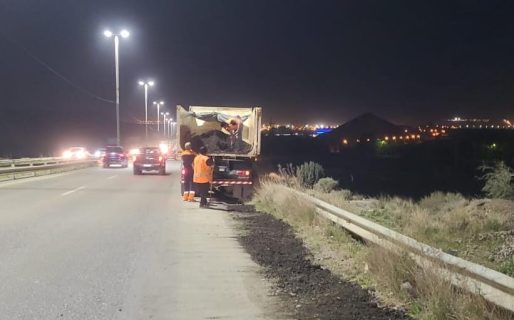 Vialidad Nacional rellenó y compactó el socavón en la Ruta 3