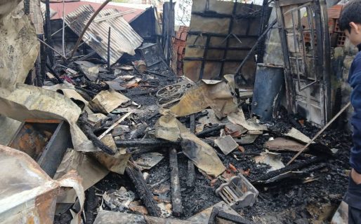 Su hija es paciente oncológica y les incendiaron la casa: «Nos arrebataron todo, quedamos con lo puesto»