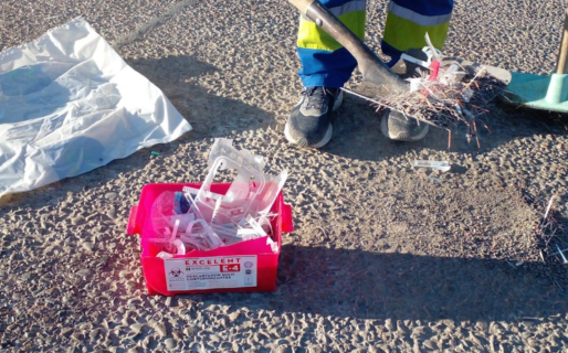 Vecinos encontraron agujas tiradas en una calle del barrio Palazzo