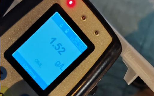 Estacionó el auto en medio de la calle para ir a la farmacia y se lo secuestraron por borracho