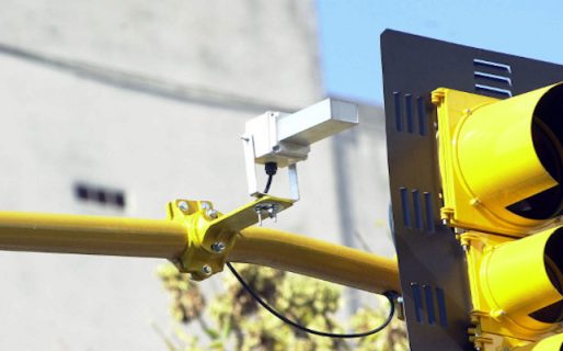 El sistema de fotomulta no funciona y aún no tiene fecha de reactivación