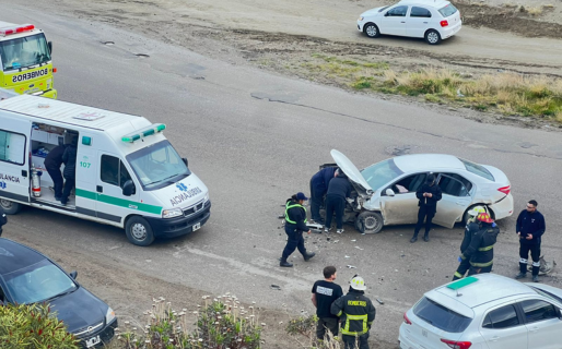 Impactante accidente en Roque González dejó a una mujer con heridas graves