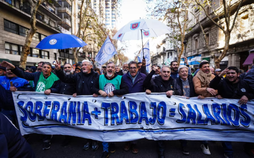 Como efecto del triunfo bonaerense del PJ, el ala dura del sindicalismo debatirá nuevas acciones contra el Gobierno