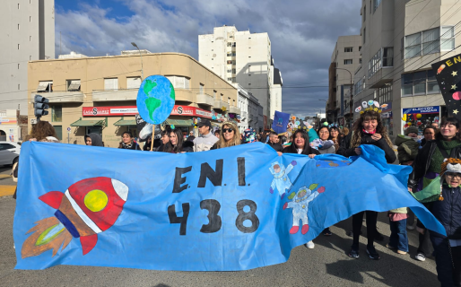 Más de 1.200 niños participaron de una jornada sobre derechos y el Día del Estudiante en Comodoro