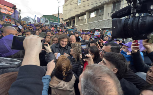 El Gobierno pone a prueba el humor social en la campaña y surgen dudas por la construcción de acuerdos políticos